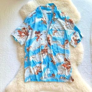👼🏼URBAN OUTFITTERS LIGHT BLUE ALL OVER ANGEL/CHERUB BUTTON UP TOP👼🏼
